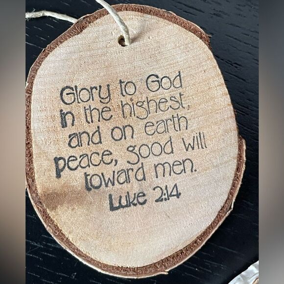 Handmade Wooden Ornaments Made of Small Circular Birch Wood - Picture 5 of 15